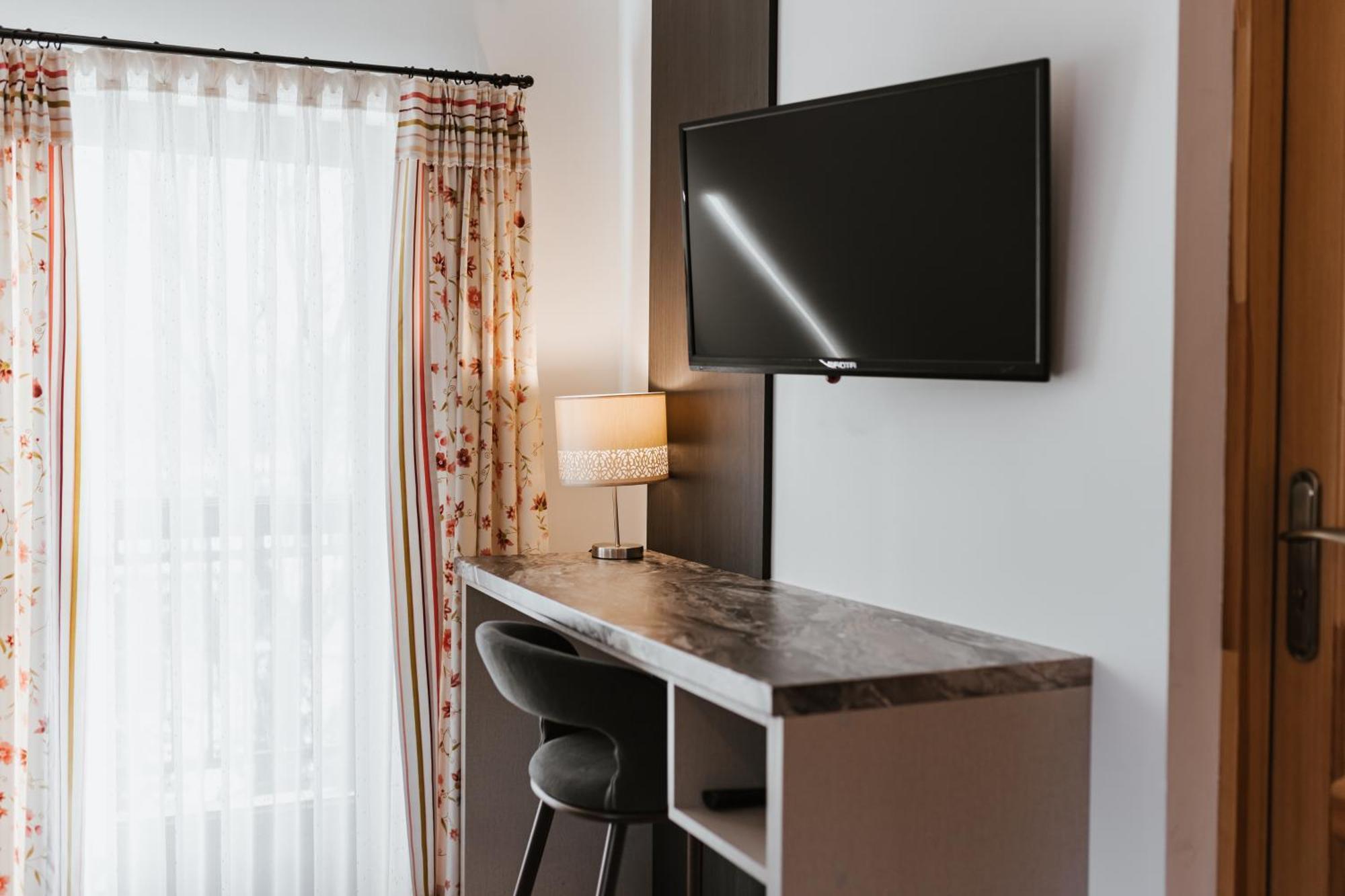 Dom Wypocz Pod Litwinka Apartamenty Białka Tatrzańska Kültér fotó